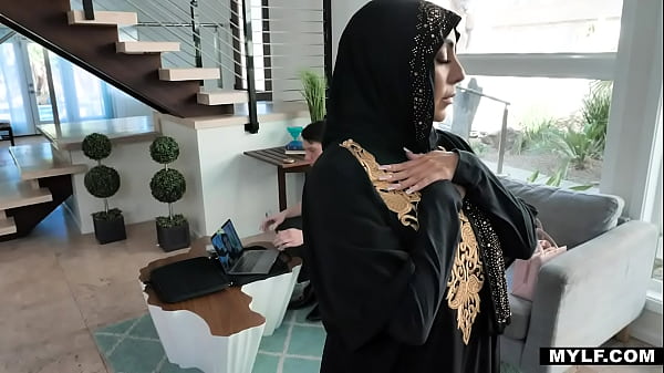 Kylie Kingston, Si Suci Yang Ternyata Haus Akan Dosa, Akhirnya Mengaku Apa Yang Dia Mau Di Balik Doa-doa Panasnya.