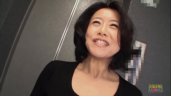 Wanita Asia Matang Tak Sabar Menikmati Semua Mainan Seks Di Vaginanya Yang Basah