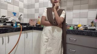 डेसी लड़की कॉलेज से घर आते ही अपने सौतेले भाई की लंड पर बैठ गई, मस्त हिंदी आवाज़ में चुदाई की रिकॉर्डिंग