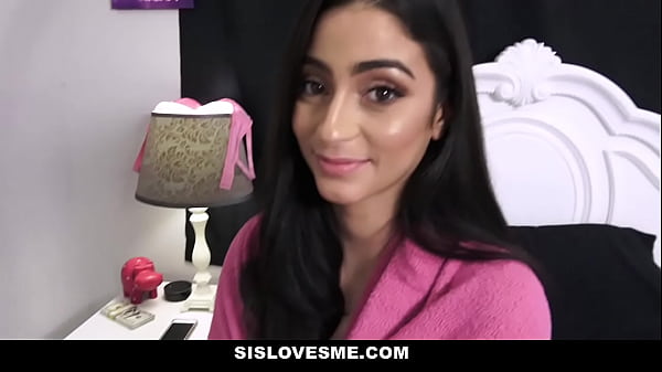 Sislovesme – Cewek Tiri (jasmine Vega) Dicekokin Kontol Gara-gara Disogok