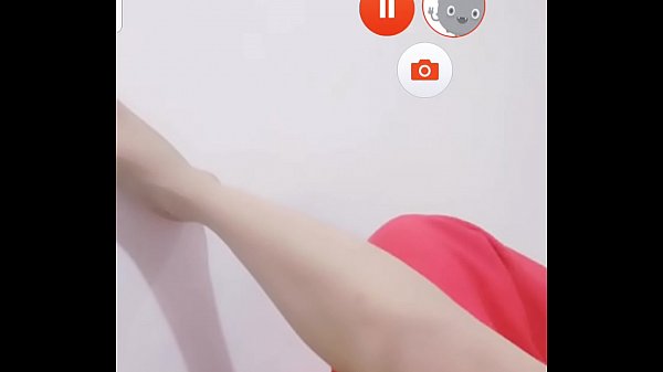 Nih Cewek Indo Live, Goyangannya Bikin Makin Tegang, Pengen Liat Langsung?