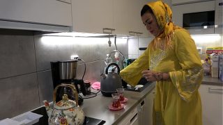Anak Tiri Ganas Menggila Di Pantat Gede Ibu Tiri Arab Berjilbab