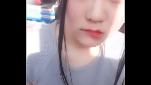 Cewek China Imut-imut, Bikin Ngiler Pengen Gigit Pipinya!