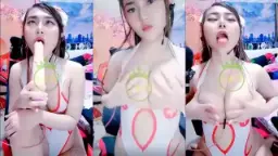 Host Cantik Ngewe Pake Dildo Raksasa, Crot Di Mana-mana.