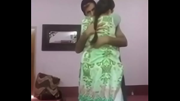 Pasangan Desi Lagi Seru-seruan Di Kamar, Nafsu Menggebu, Badan Basah Keringat, Siap Saling Memuaskan.