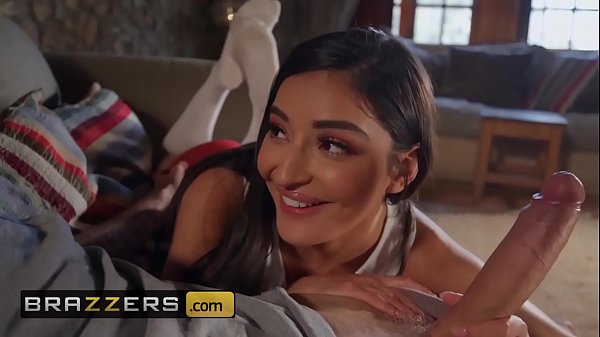 Remaja Gila Kontol Gede – Emily Willis & Danny D – Latihan Bikin Pelacur Sempurna – Brazzers