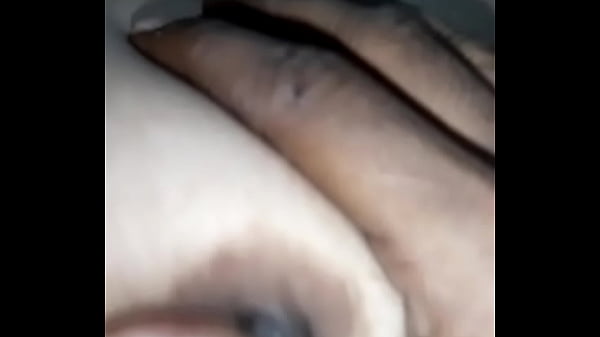 Ngentotin Bini Orang Desa Yang Seksi Banget