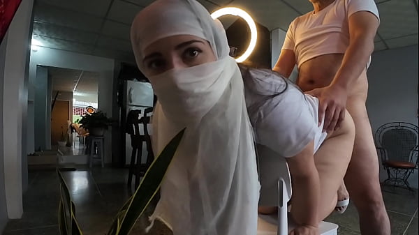 Ngocok Kontol Di Dalam Lubang Pantat Cewek Hijab Habis Digebukin Full Nafsu