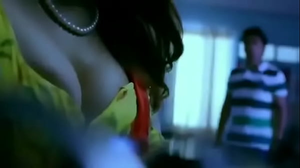 Bikin Ngilu! Desi Bhabhi Bikin Makin Panas, Ranjang Makin Bergetar.
