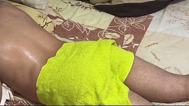 Ibu Mertua Montok Bantu Mantu, Pijatannya Berubah Jadi Panas Dan Penuh Nafsu.