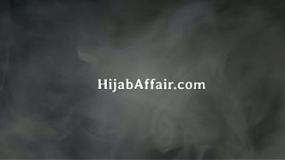 Mama Tiri Arab Kira Kontolku Lampu, Sampe Ujungnya Basah Kena Cair.