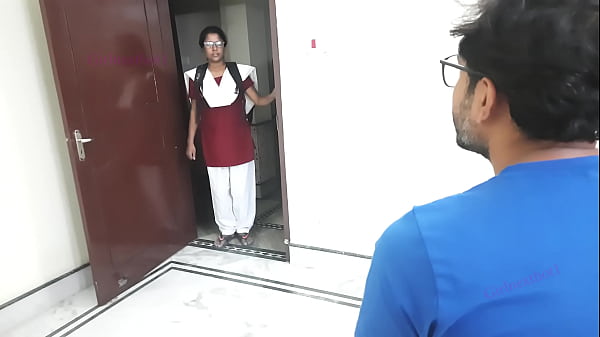 Gadis Bengali Polos Diperkosa Orang Asing – Cerita Panas Hindi