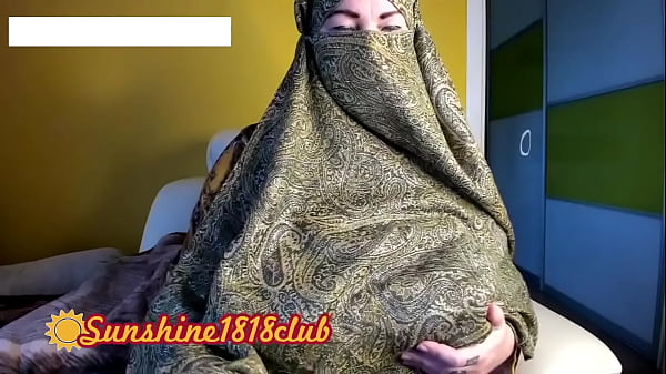 Tonton Rekaman Webcam 10 November, Cewek Turki Arab Montok Berhijab, Tetek Gede Banget Bikin Ngaceng.
