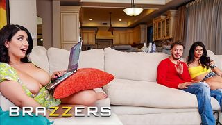 Sarah Arab Genit Godain Pacar Temen Sekost, Sampe Bobok Rame-rame Diam-diam Di Belakang Temennya – Brazzers