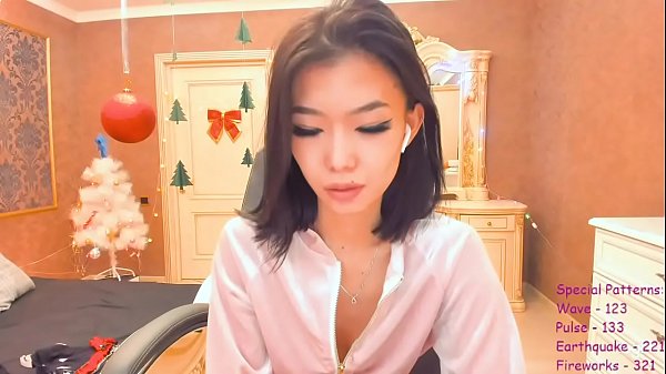 Apa Yang Bakal Kau Lakukan Dengan Budak Cina-ku Yang Montok Dan Siap Digarap?