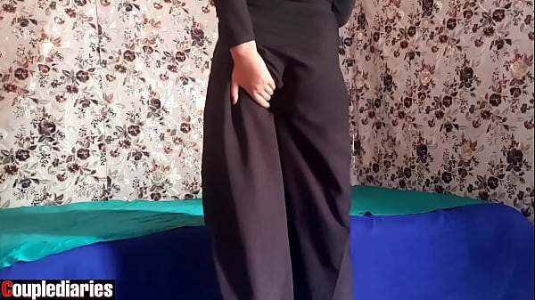 Istri Hijab Arab Lagi Sange, Telepon Selingkuhan Buat Crot Di Mana Aja