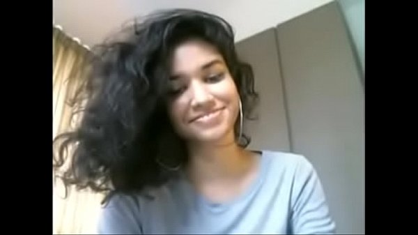 Coli Di Depan Kamera, Video Mms Cewek Desi Abg