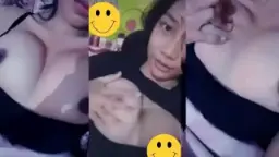 Putri Vcs Remas-remas Toket Sampe Muncrat
