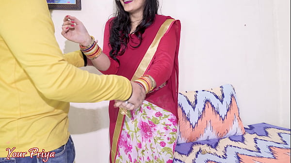 Desi Bhabhi Dicocol Kontol Di Lubang Belakang Abis Ngewe Mulut. Video Bokep Hindi.