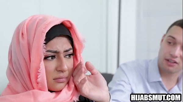 Gadis Jilbab Terpaksa Digaruk Bule Amerika Sampai Muncrat.