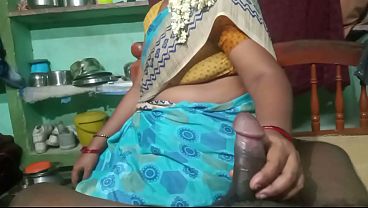 Ibu Tiri Dan Anak Tiri Di Desa, Mesum Di Kamar, Rekaman Sendiri.