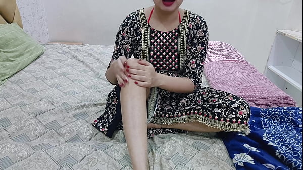 Kakak Tiri Ku Sendirian Di Kamar, Aku Pun Masuk Dan Memijat Memekku Sendiri Di Malam Hari, Tapi Kakak Tiri Ku Ikut Nimbrung.