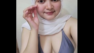 Hari-hari Pertama Nge-twerk Pake Hijab, Bikin Makin Panas Dan Bikin Ngiler.