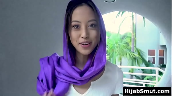 Ngentot Terus Kebayang, Cewek Hijab Labil Pengen Digenjot.