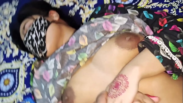 Ibu Tiriku Ngajarin Soal Seks, Dirty Talk Hindi, Erangan Liar, Ngentot Panas.