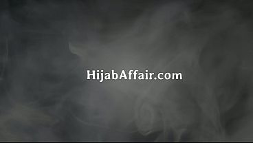 Gadis Arab Kasih “kuncup” Pertama Ke Pacar Sebelum Nikah Dijodohkan