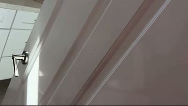 Ibu Tiri Montok Penuh Rahasia Dan Nafsu Terlarang, Lauren Phillips Mainin Fantasi Rumah Tangga Bareng Scott Stark.