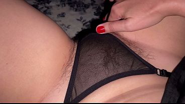 Lihat Ibu Nakal Ini Mainin Memek Bulu Lebatnya. Pov Dari Pandangan Pertama.