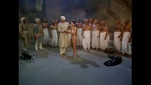 Makam India Yang Bikin Basah, Penuh Rahasia Ranjang!