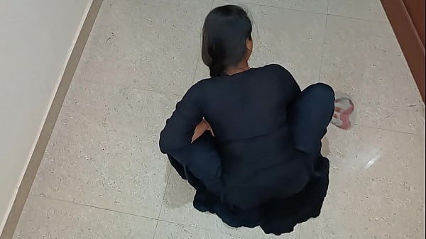 Bokep Pembantu Desi India Ngentot Memek Sama Tuan Rumah, Suara Hindi Jelas Bikin Makin Basah