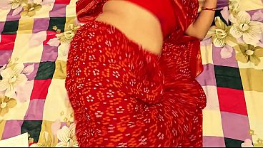 Crot Ketat Desi Bhabhi Pake Saree Digebukin Bapak Mertua Sampe Meringis.