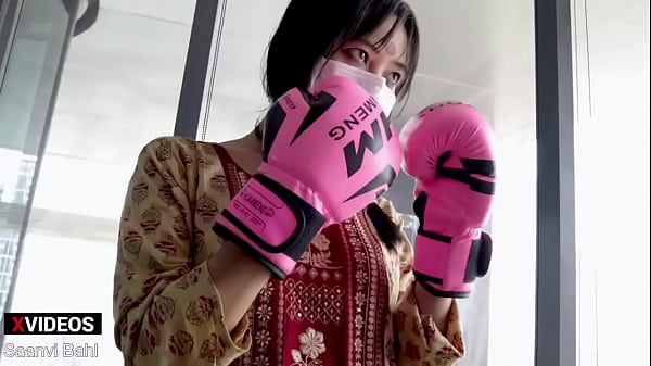 Gadis Petarung Ufc Desi Pukulannya Bikin Mampus Kayak Pro, Bikin Kamu Ngaceng!