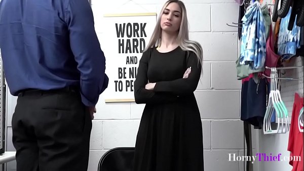 Remaja Nakal Berjilbab Ngewe Polisi Biar Bebas Dari Penjara – Delilah Day | Hornythief