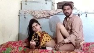 Desi Desa Rajasthan, Bini Sopir Truk Digebukin Sampe Mampus.