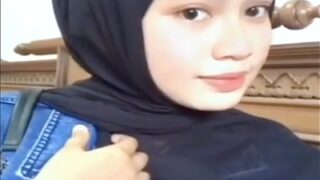 Kompilasi Video Montok Seksi Cewek Hijab