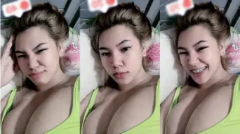 Tiktoker Rebahan Pamer Belahan Susu Mulus Bikin Ngiler