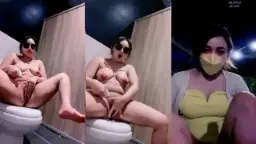 Viona Omek Di Wc Umum, Sampai Banjir