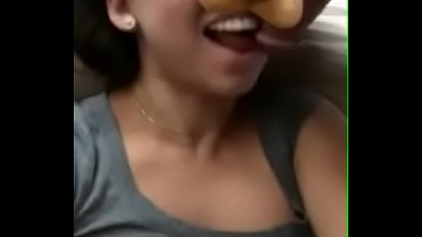 Cewek India Ngewe Mulut, Nikmatin Tiap Tetesnya