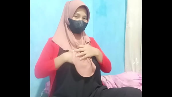 Tonton Gadis Hijab Colmek Pakai Dildo Sampe Crot Keluar, Nikmatnya Bikin Ngilu.