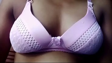 Malam Ini Gue Disuguhin Cewek India Super Panas, Bikin Ngiler Pengen Gigit