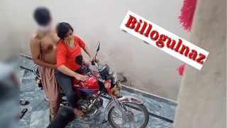 Cewek Xxx Digercek Temen Di Atas Motor, Suara Hindi Bikin Makin Panas
